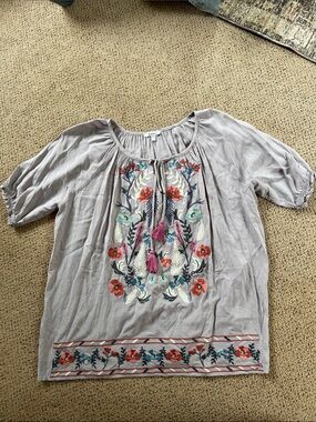 JODIFL Light Gray Embroidered Boho Peasant Blouse